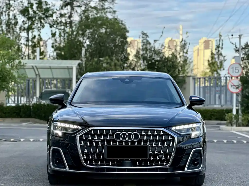 Audi A8 2023