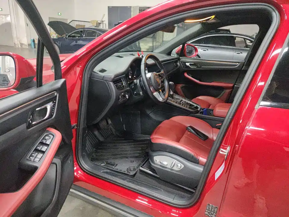 Porsche Macan 2021
