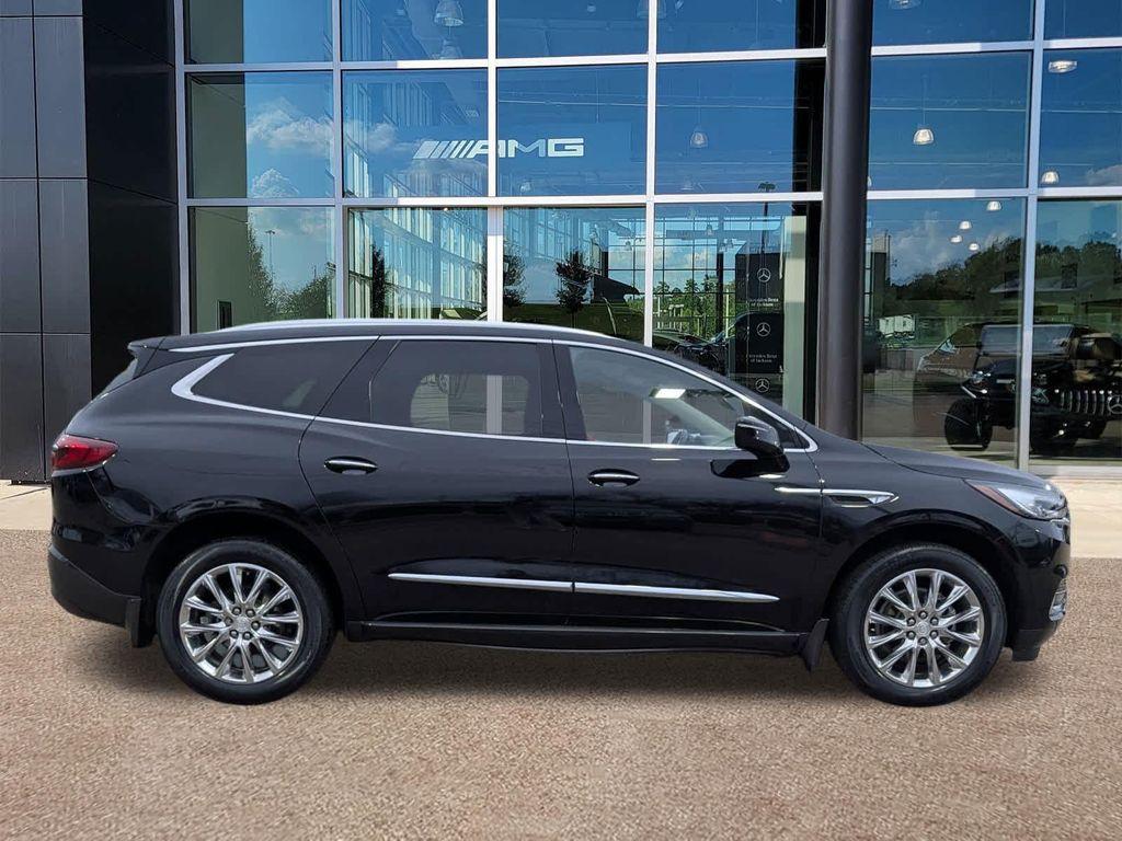 Buick Enclave 2021