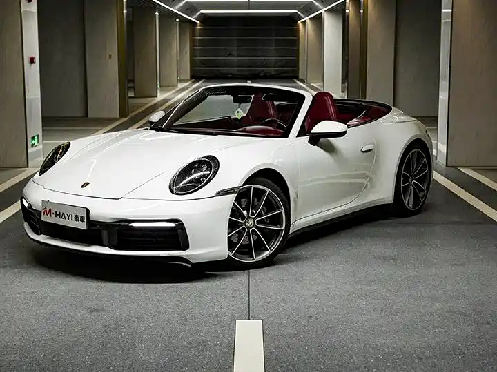 Porsche 911 2021