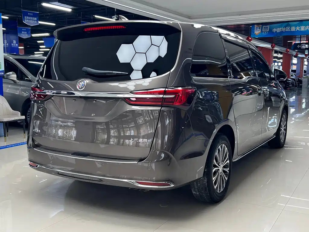 Buick GL8 2024