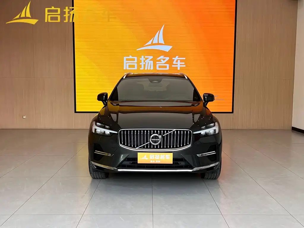 Volvo XC60 2022