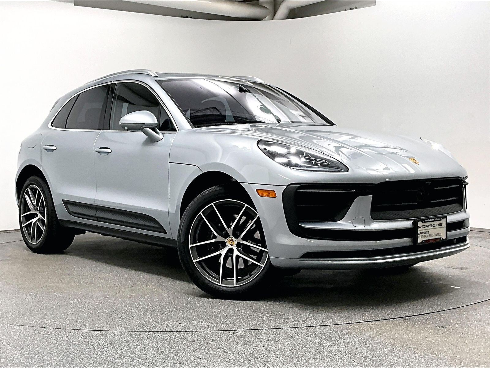 Porsche Macan 2025