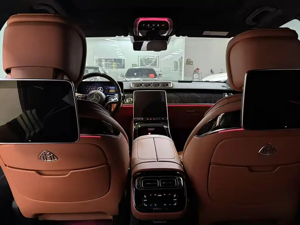 Mercedes-Benz Maybach S-Класс 2022