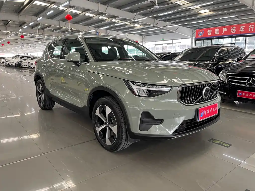 Volvo XC40 2024