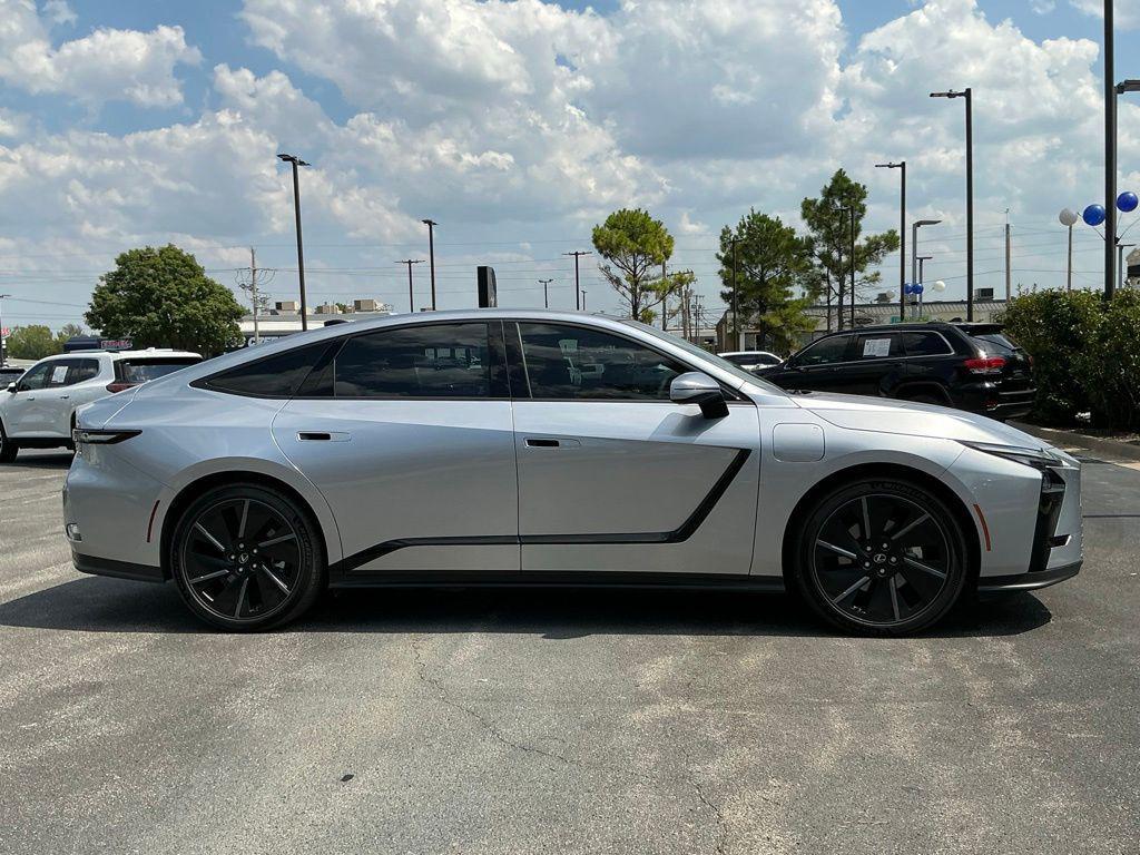 Lexus ES 2026