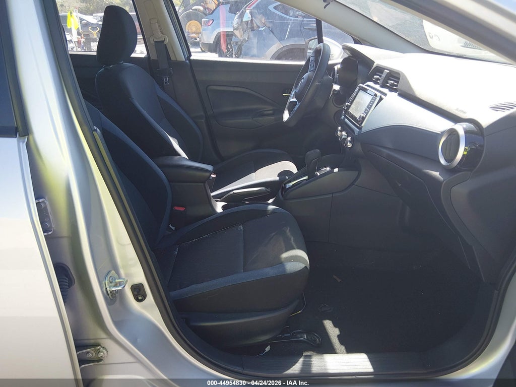 Nissan Versa 2025