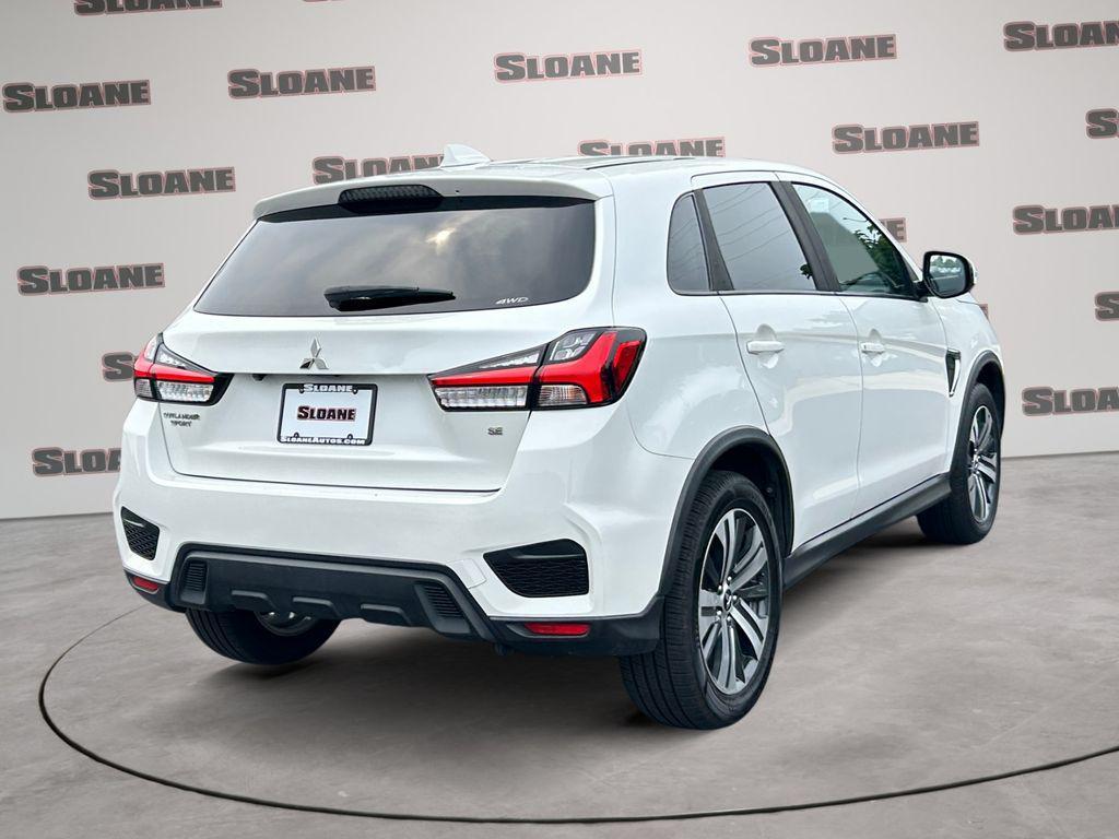 Mitsubishi Outlander Sport 2021