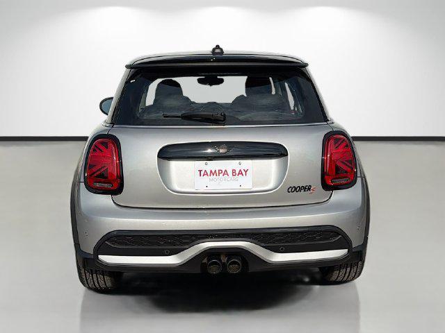 Mini Hardtop 2024