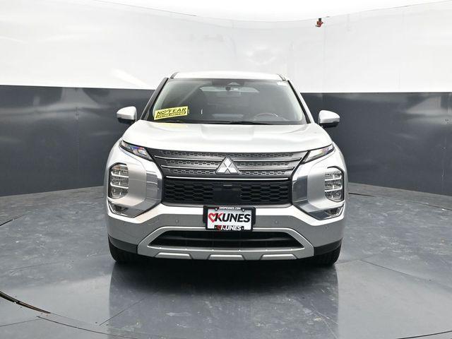 Mitsubishi Outlander 2024