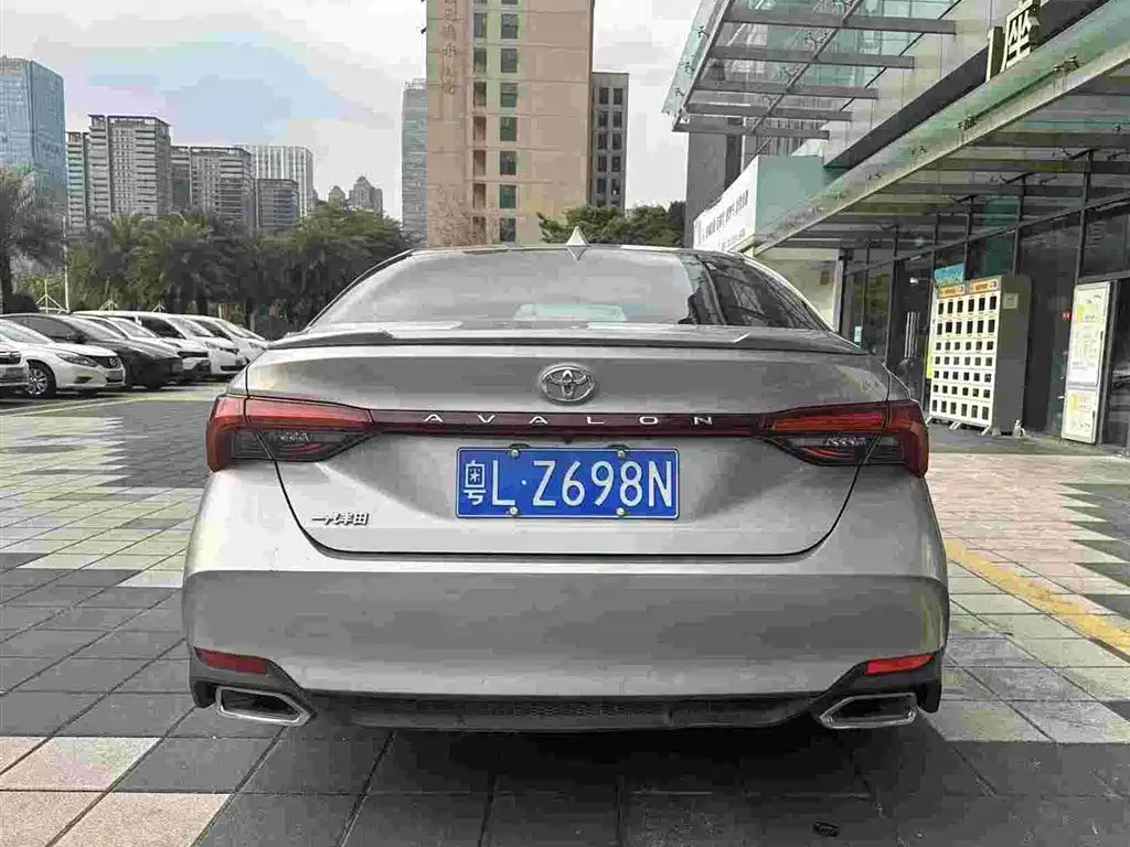 Toyota Avalon 2021