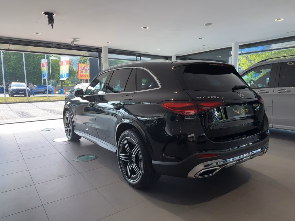 Mercedes-Benz GLC 220 2025