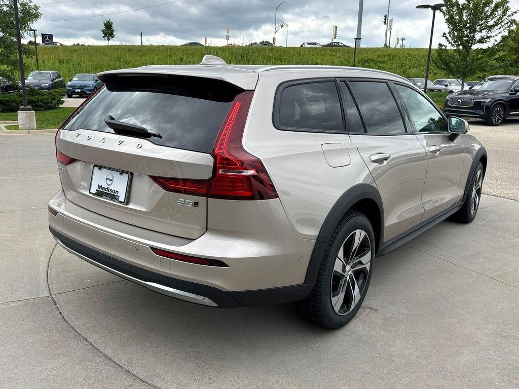 Volvo V60 Cross Country 2026