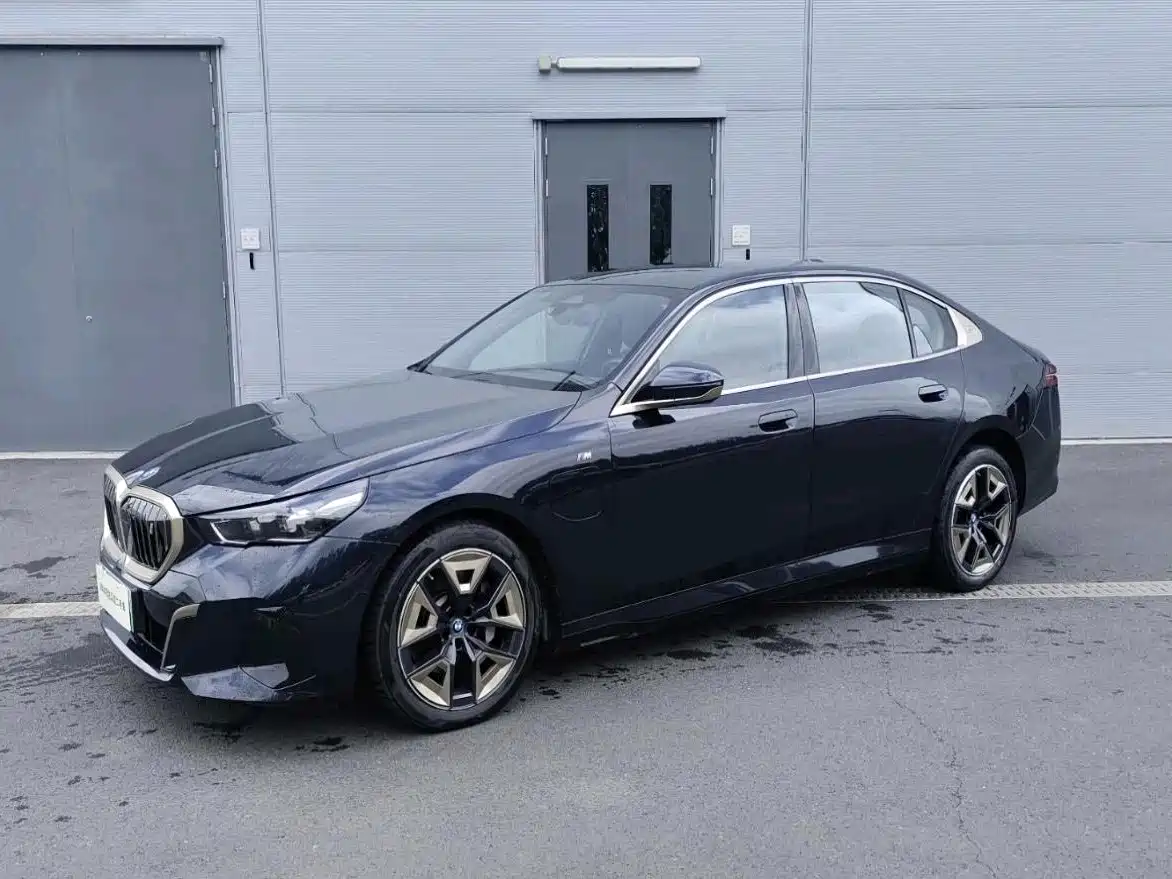 BMW i5 2026