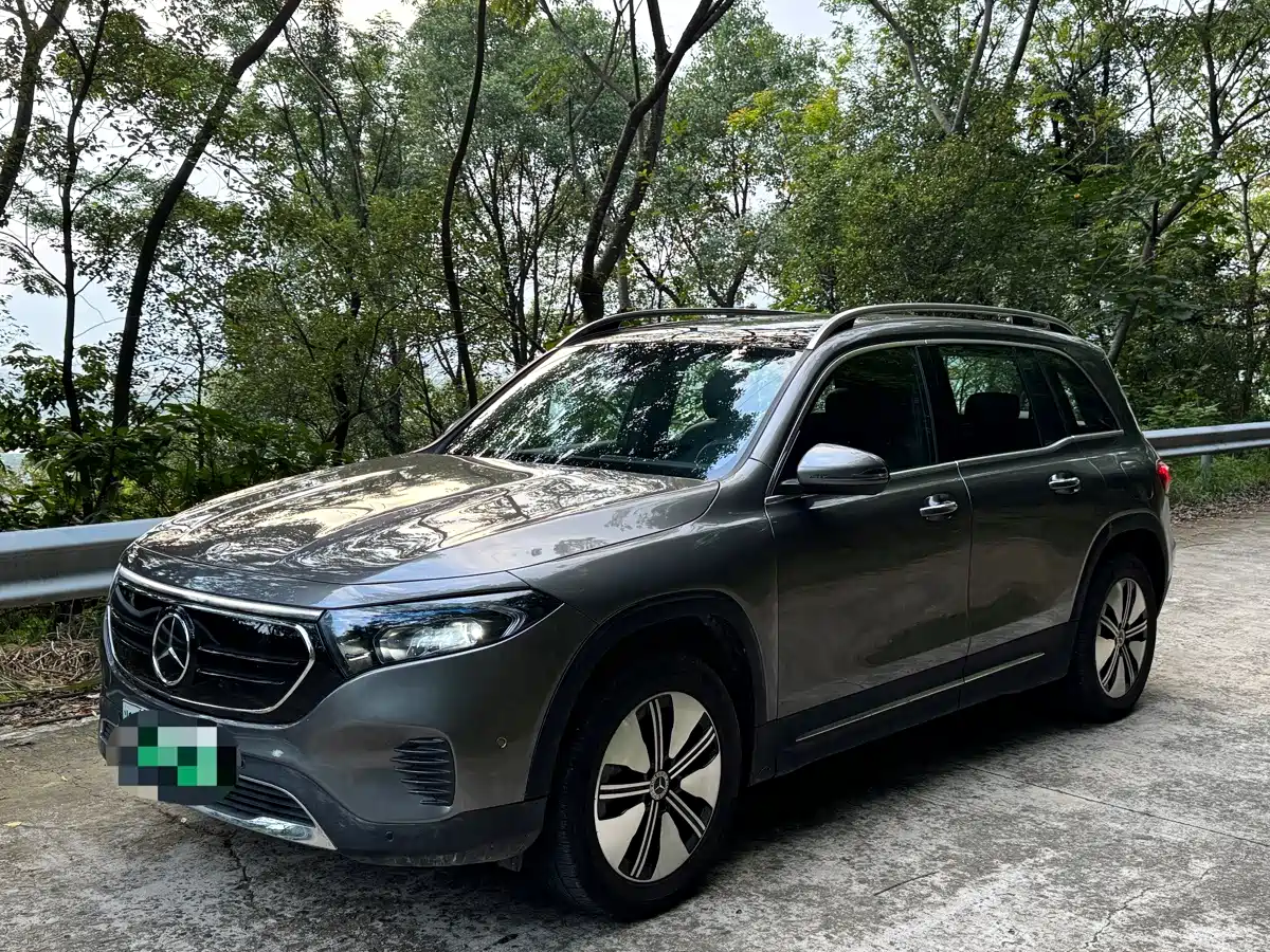Mercedes-Benz EQB 2024