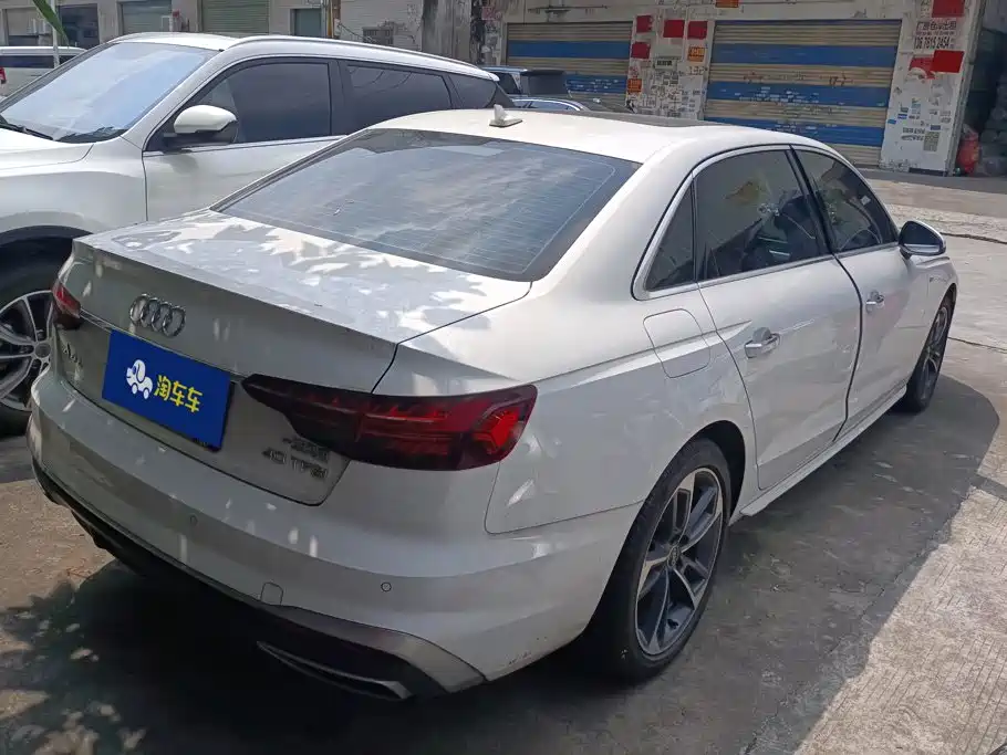 Audi A4 2023