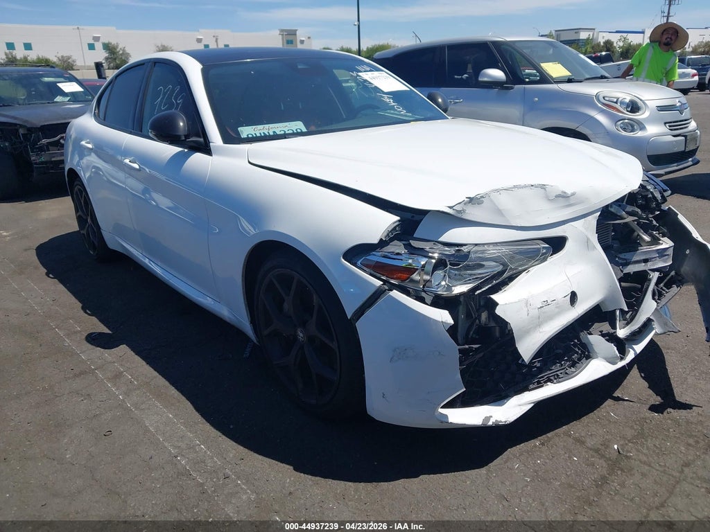 Alfa Romeo Giulia 2021