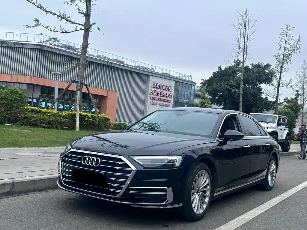 Audi A8 2021