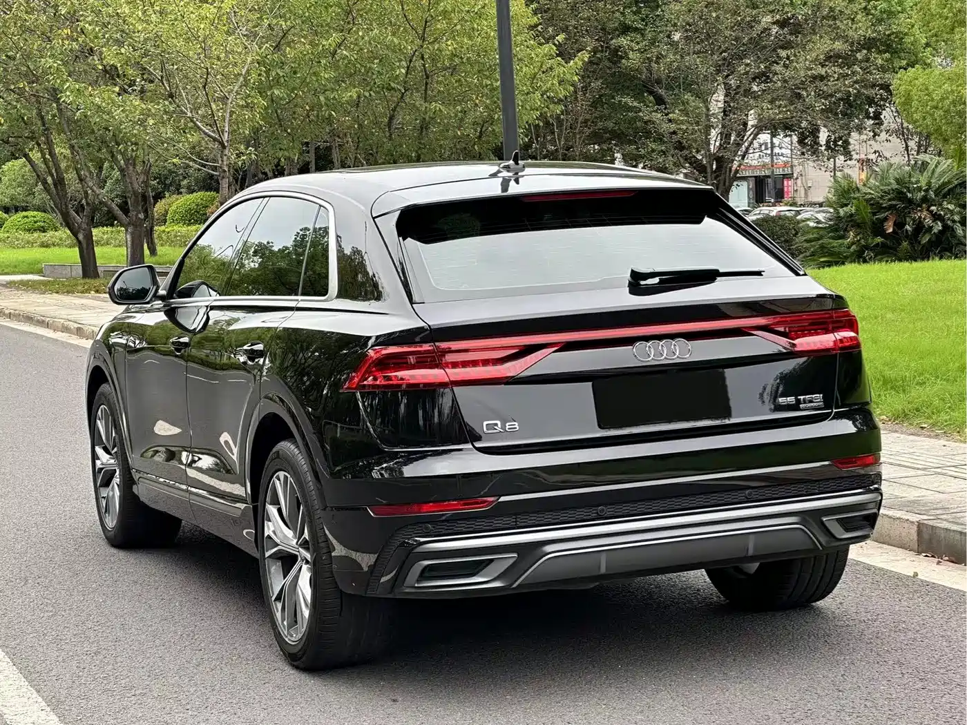 Audi Q8 2023