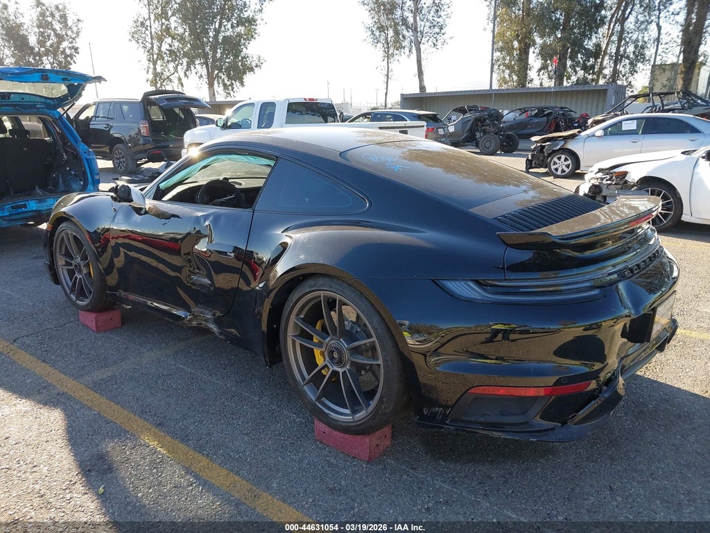 Porsche 911 2025
