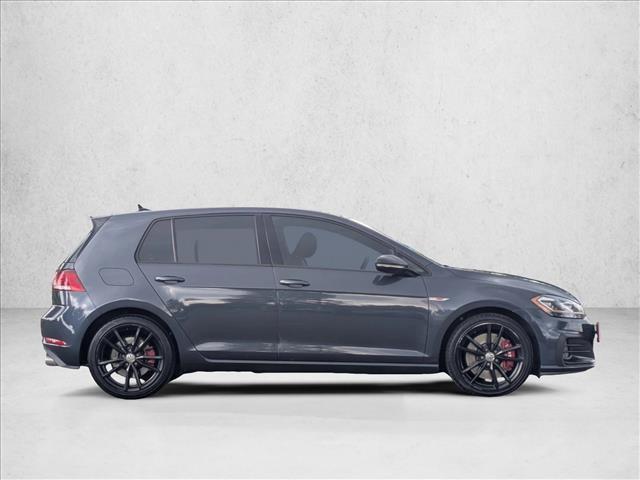 Volkswagen Golf 2021