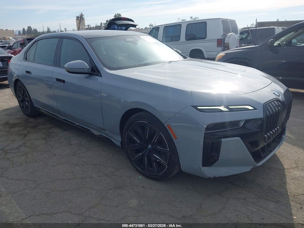BMW 740 2024