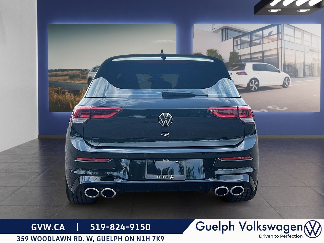 Volkswagen Golf R 2024