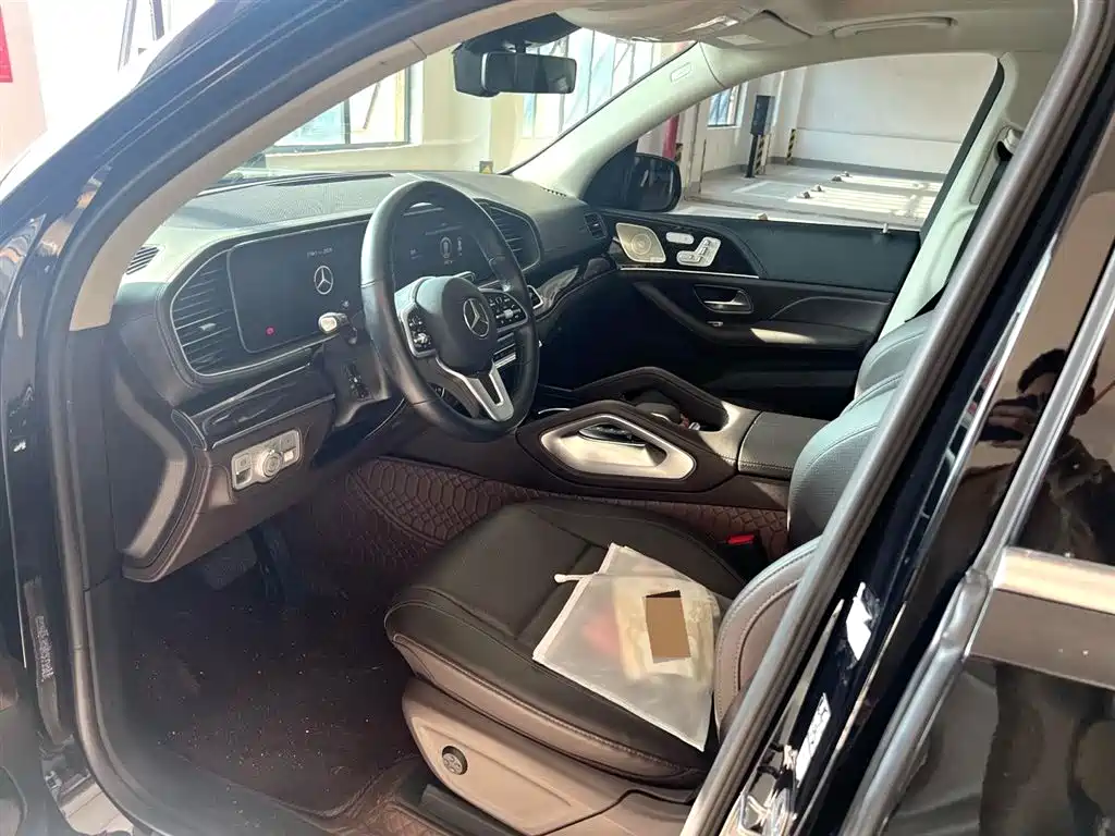 Mercedes-Benz GLS 2022