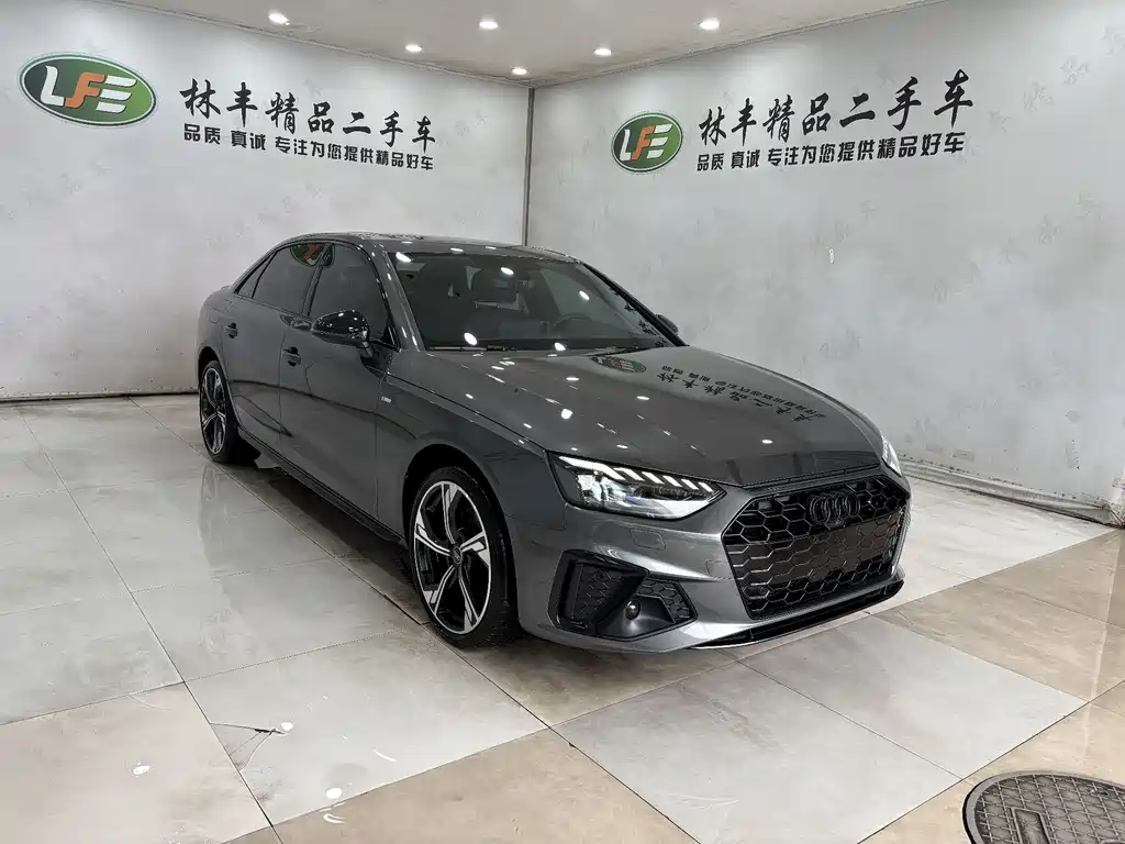 Audi A4 2025