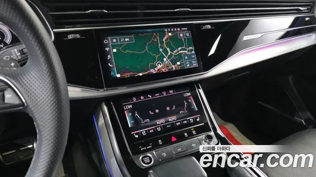 Audi Q8 2021