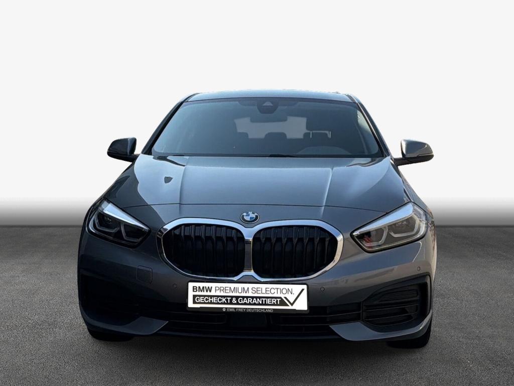 BMW 118 2024