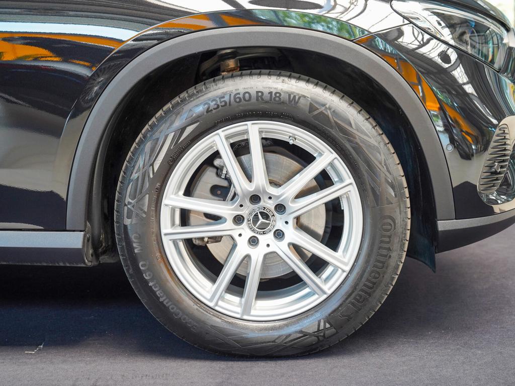 Mercedes-Benz GLC 220 2025