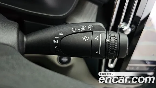 Volvo XC40 2024