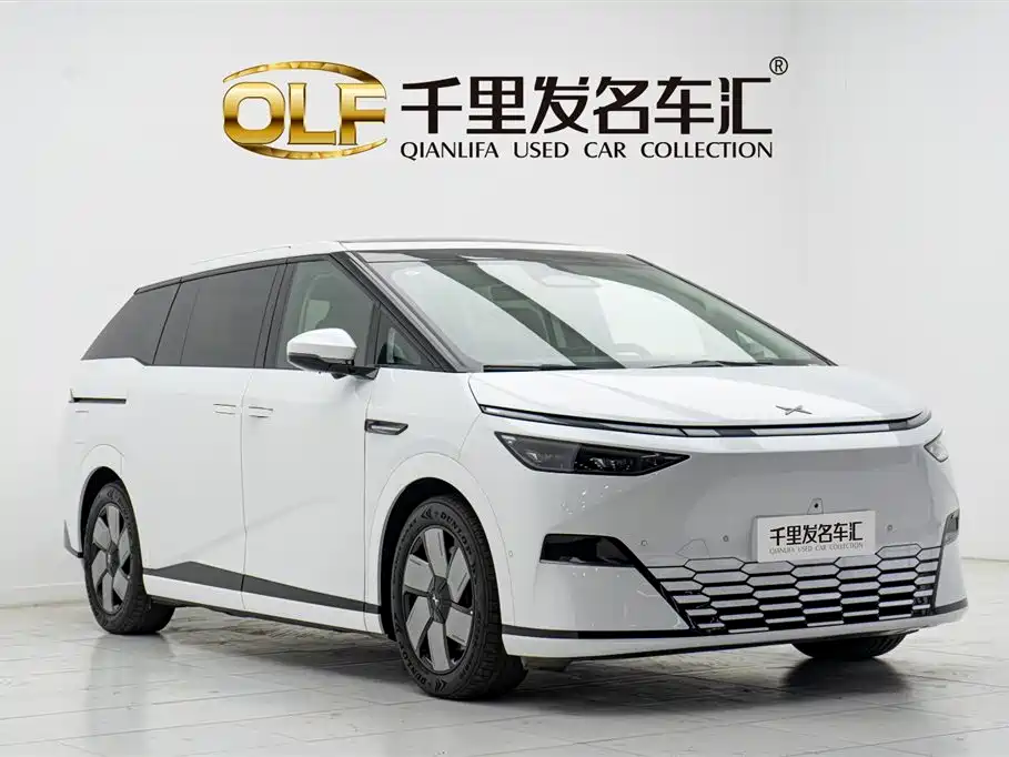 Xpeng X9 2025