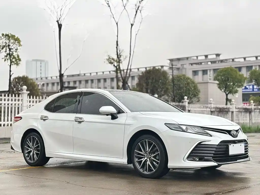 Toyota Camry 2022