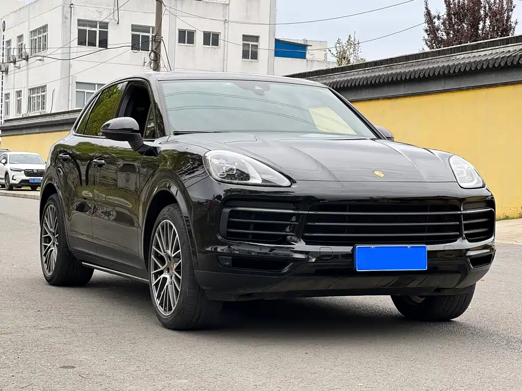 Porsche Cayenne 2023