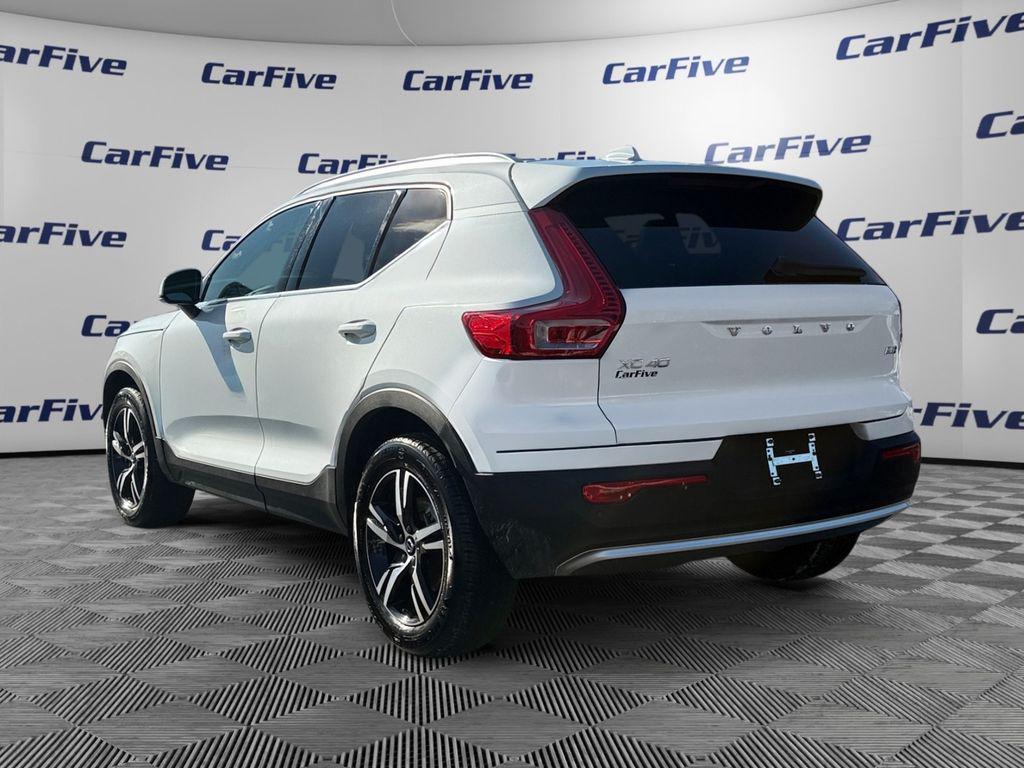 Volvo XC40 2025