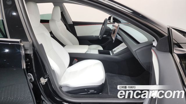 Tesla Model 3 2024