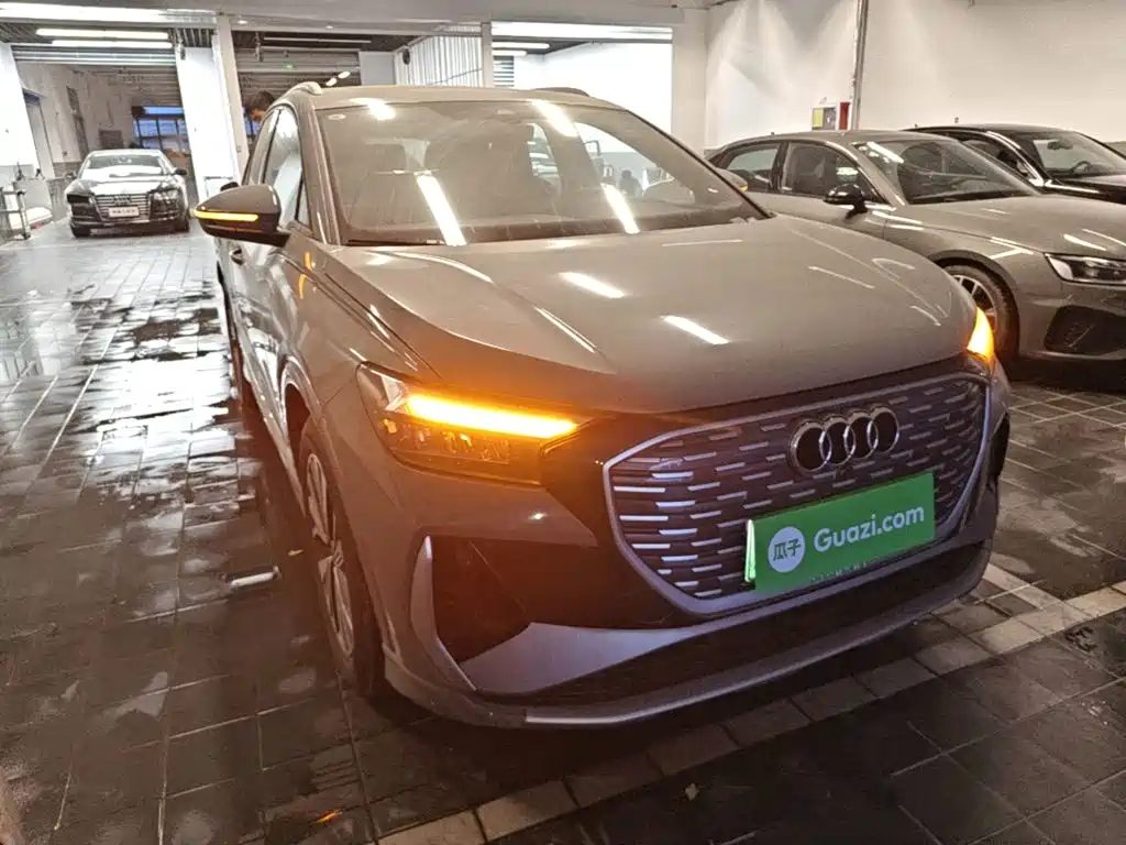 Audi Q4 e-tron 2025