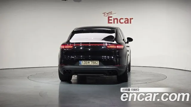 Porsche Cayenne 2022