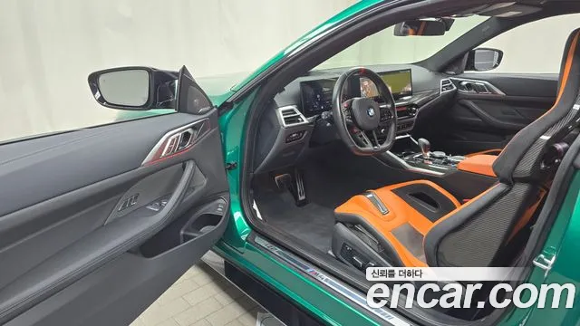 BMW M4 2025