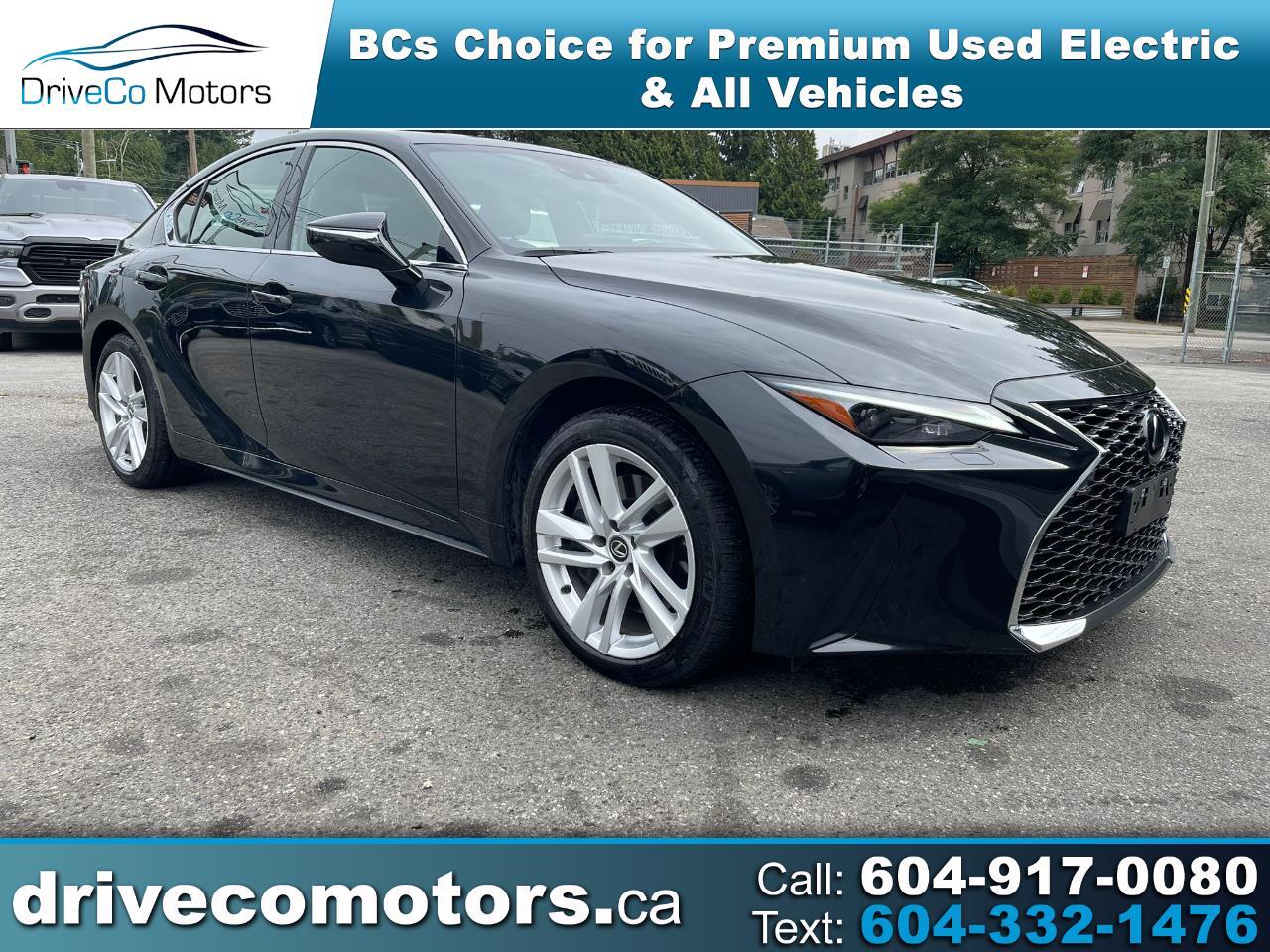 Lexus IS 2024