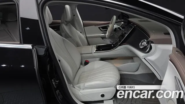 Mercedes-Benz EQE 2024
