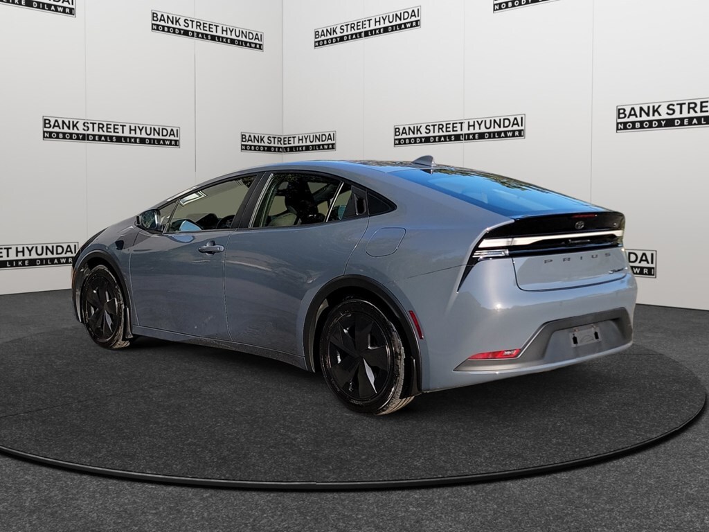 Toyota Prius 2024