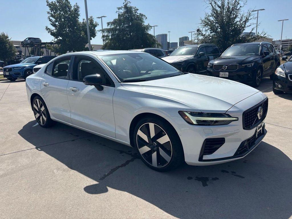 Volvo S60 2024