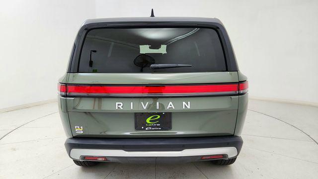 Rivian R1S 2022