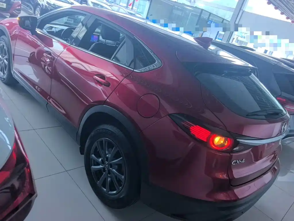 Mazda CX-4 2022