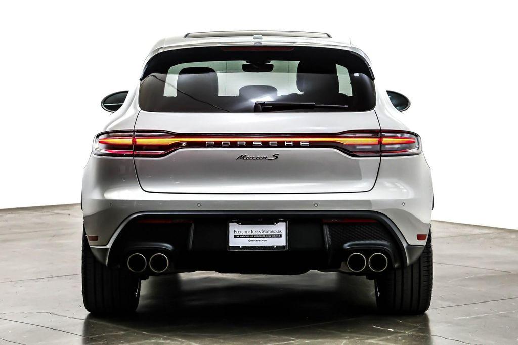 Porsche Macan 2024