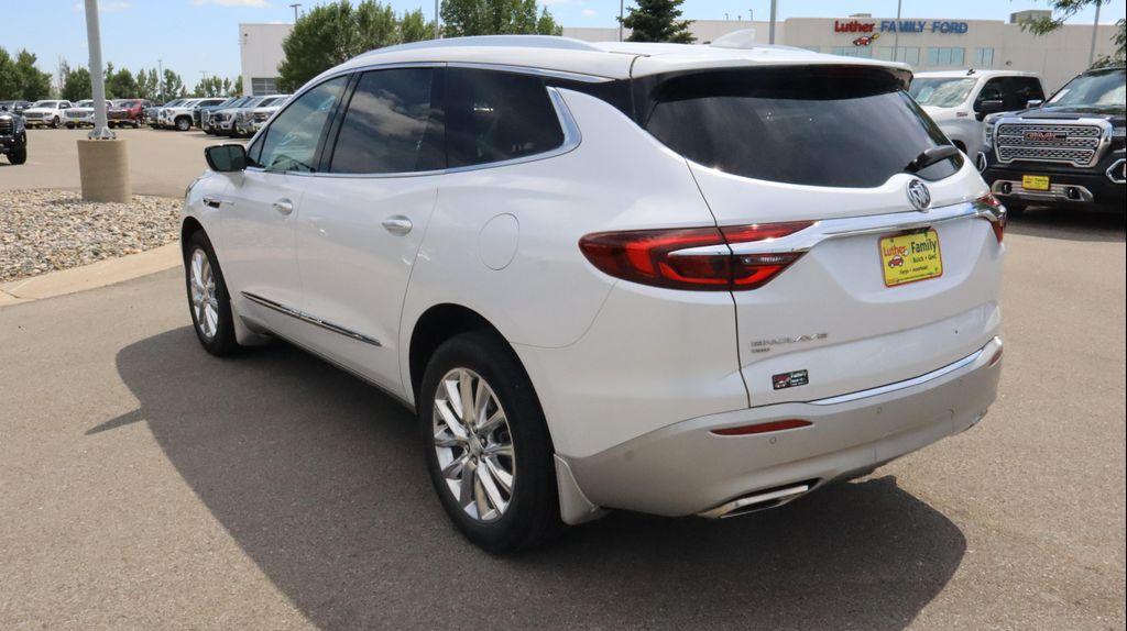 Buick Enclave 2021