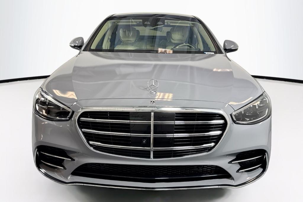 Mercedes-Benz S-Класс 2025